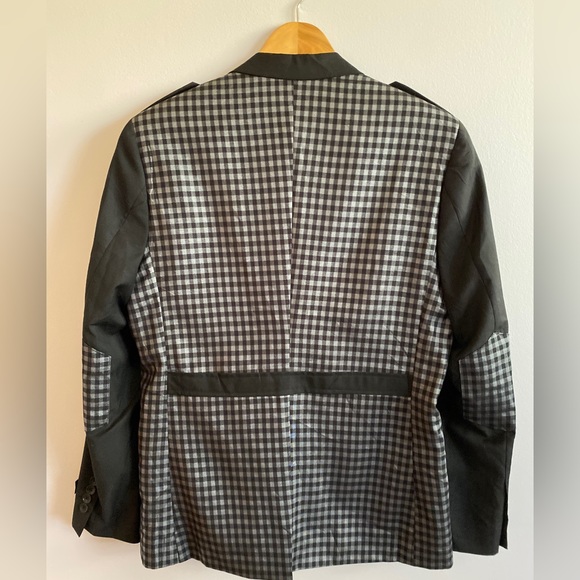 Men’s Jacket marked Armani no guarantee - Picture 6 of 10